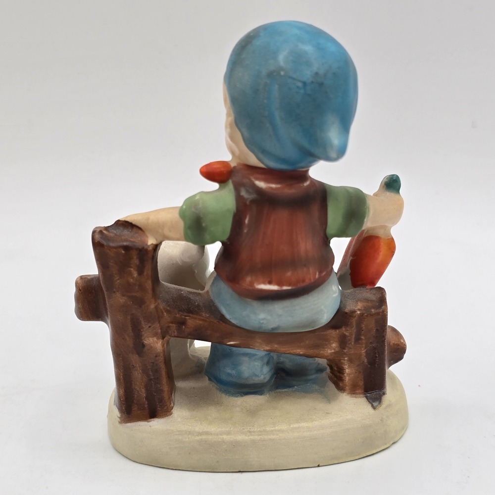 Vtg BOY and BUNNY Figurine with Carrots Made and‎ Hand-Painted in Postwar Japan - Picture 7 of 11
